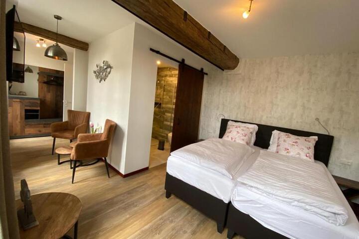 Photo 29