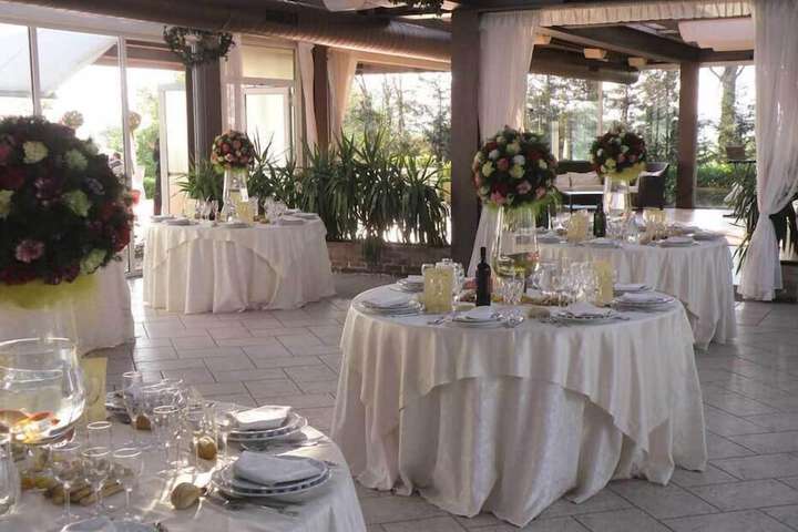 Dining 15 of 24