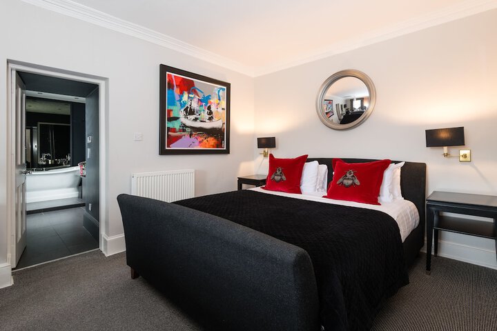 Room 34 of 160