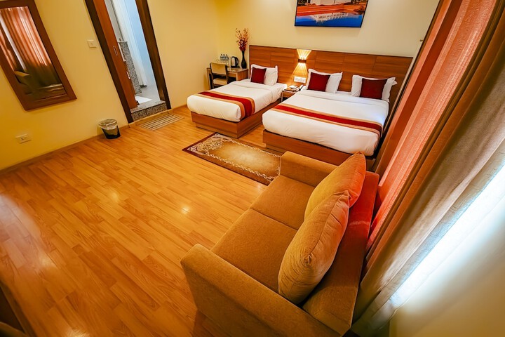 Room 14 of 73