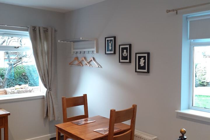 Room 11 of 28