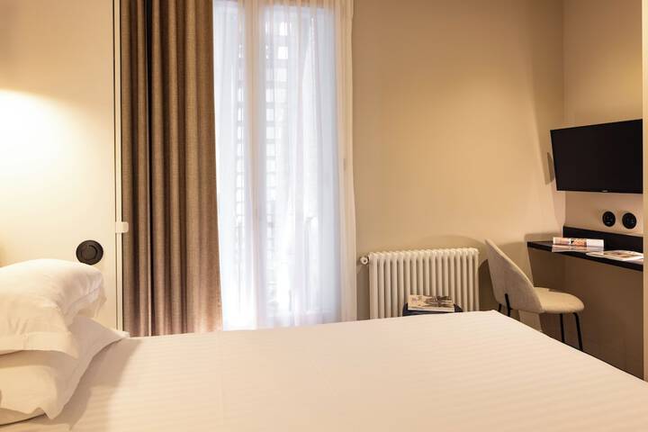 Room 28 of 120