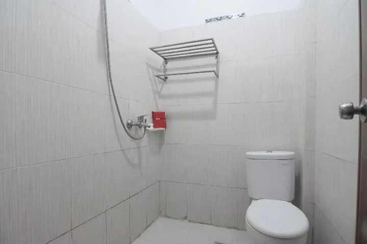 Room 9 of 17
