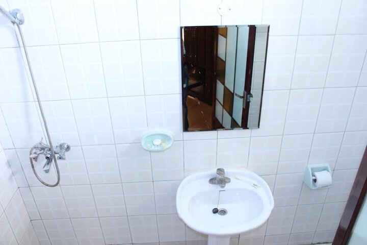 Room 18 of 29