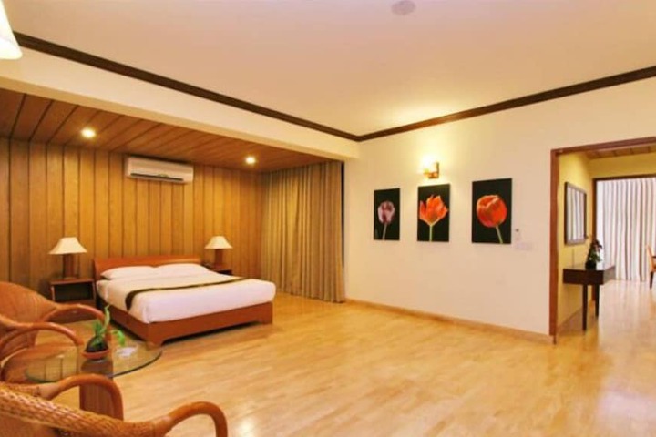 Room 5 of 14
