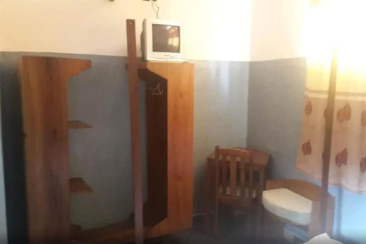 Room 3 of 41