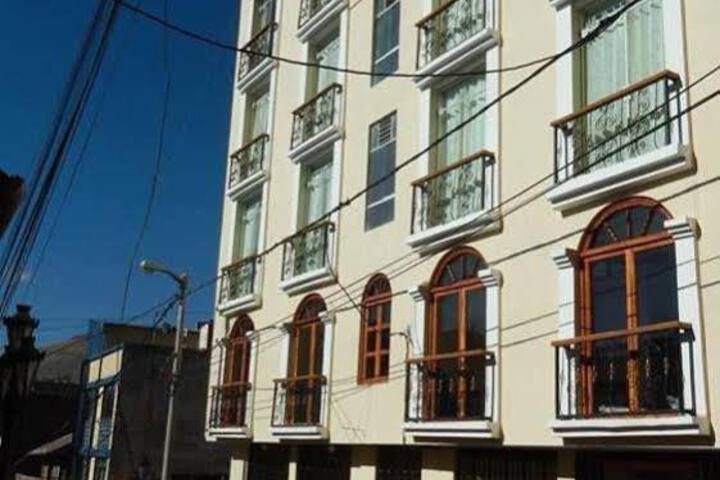 SUITE INDEPENDENCIA PUNO