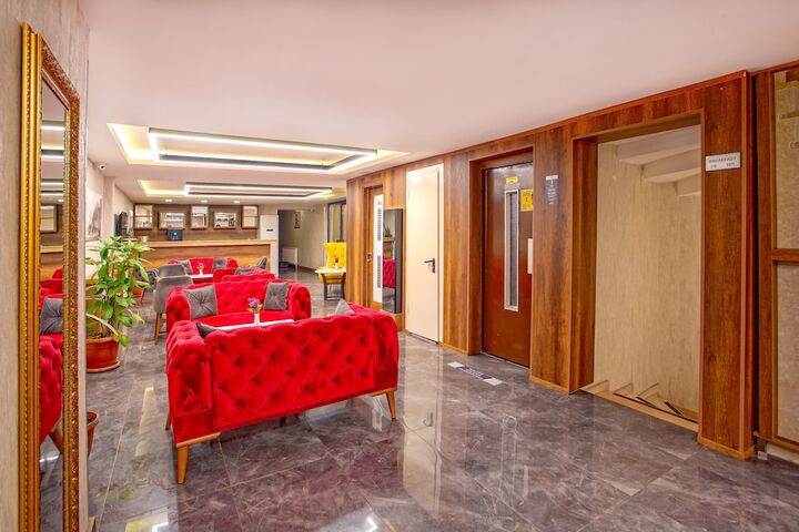 Guest Lobby