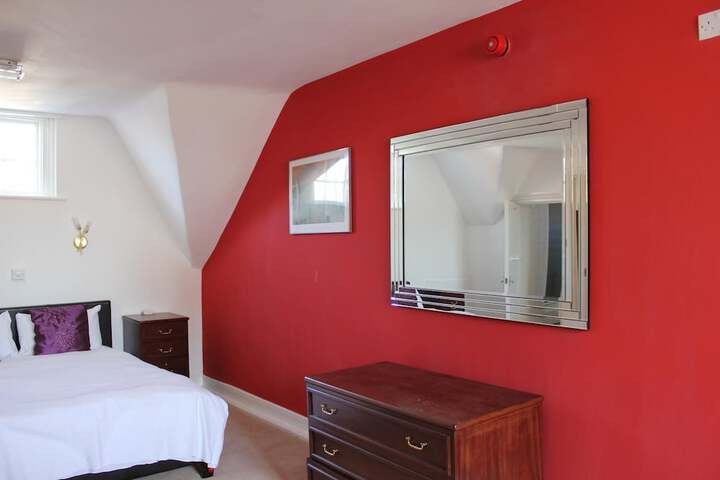 Room 16 of 45