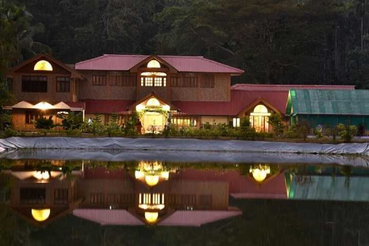 Hotel 4 of 13