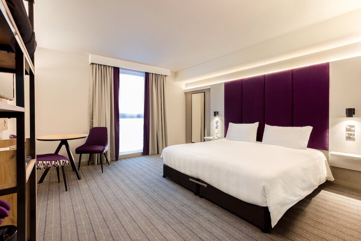 Room 5 of 23