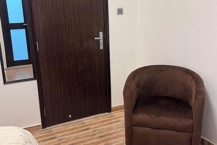 Room 60 of 137