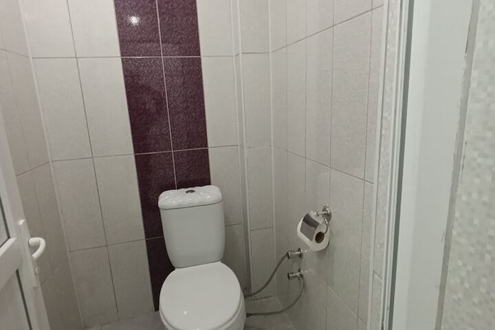 Room 25 of 49