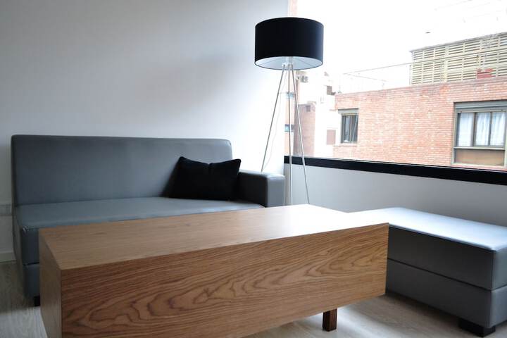 Lounge 18 of 25