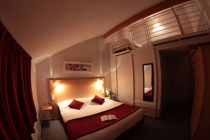 Room amenity