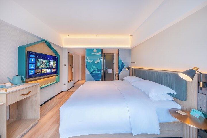 Room 19 of 39