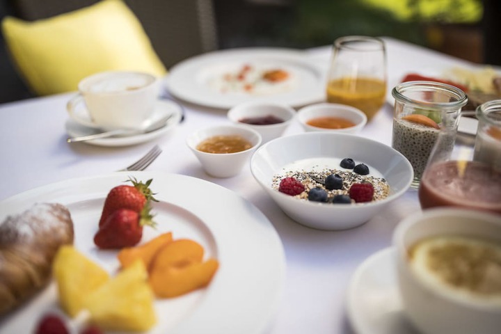 Breakfast/Coffee Service 35 of 58
