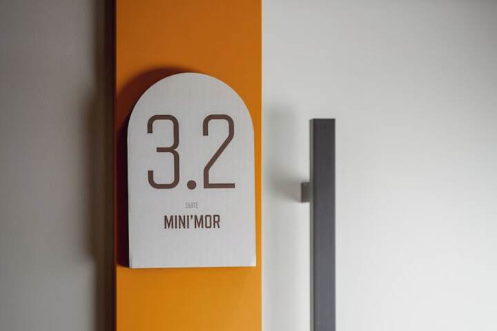 Room 46 of 85
