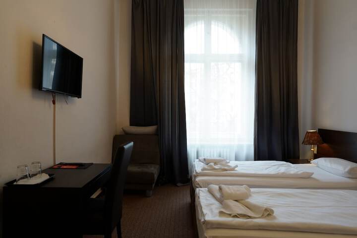 Room 18 of 69