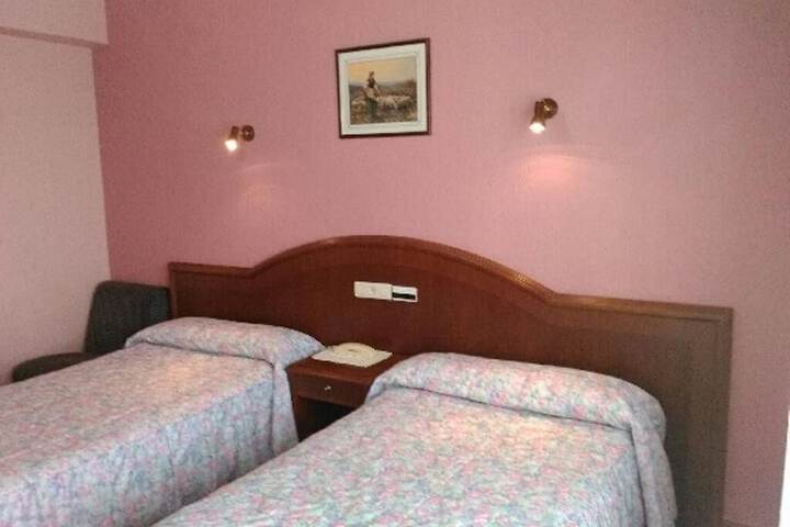 Room 6 of 24