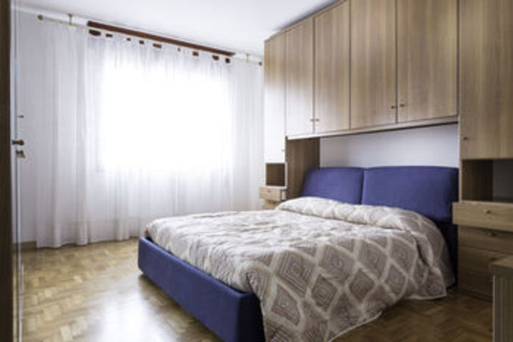 Room 295 of 871