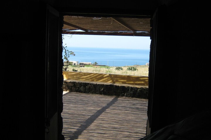 Room 25 of 126