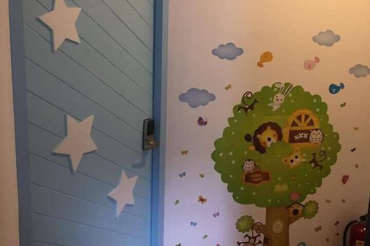 Room 13 of 15