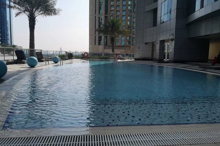Pool 10 of 16
