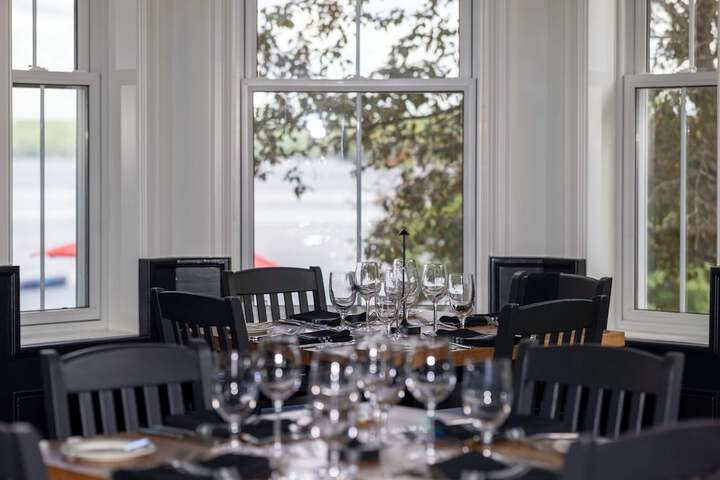 Dining 127 of 135