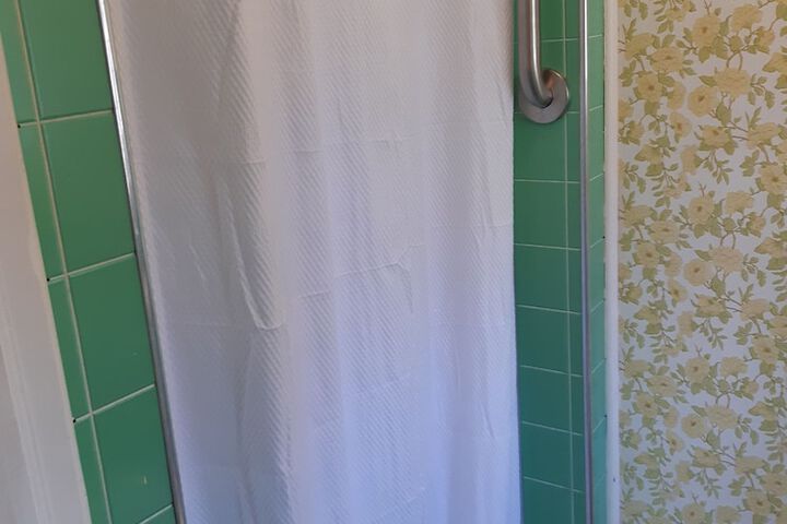 Room 186 of 215