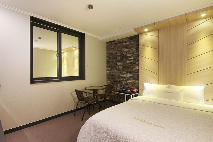 Room 84 of 118