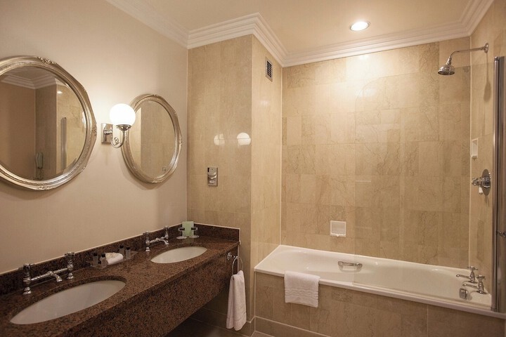 Clean Restrooms