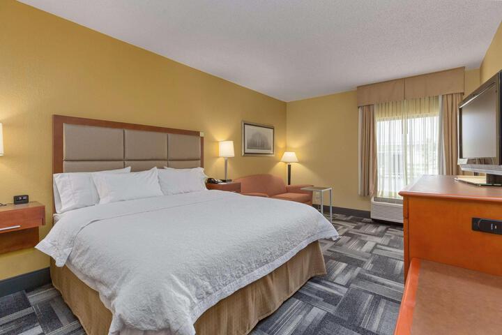 2 Queen Beds (2 of 11)