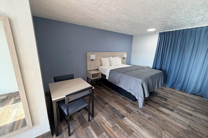Room 12 of 29