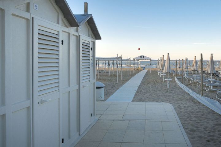 Beach 97 of 106
