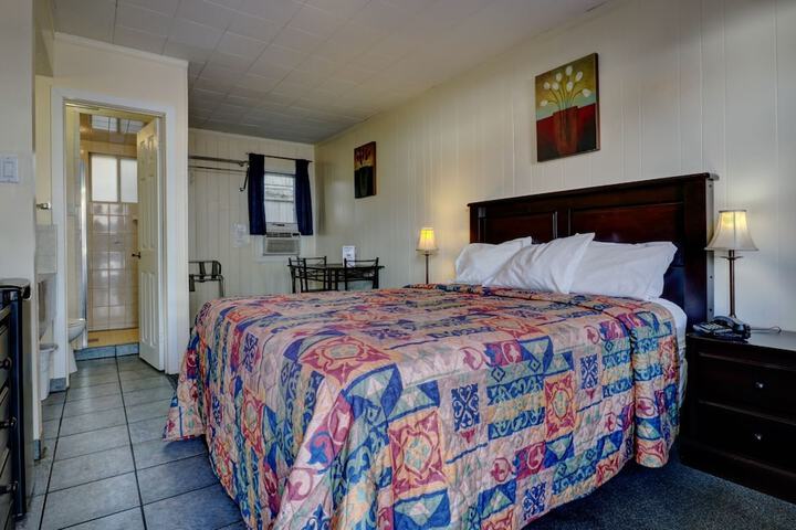 Room 8 of 46