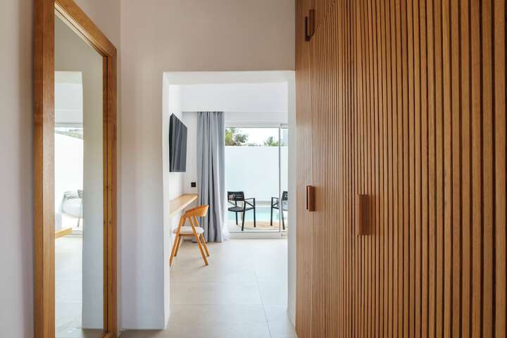 Room 20 of 80