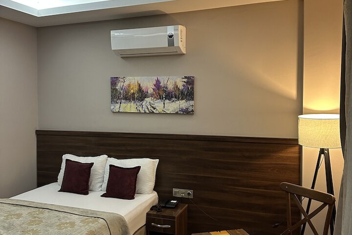Room 26 of 54