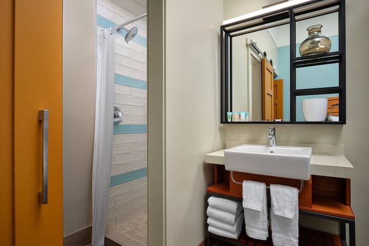 Clean Restrooms