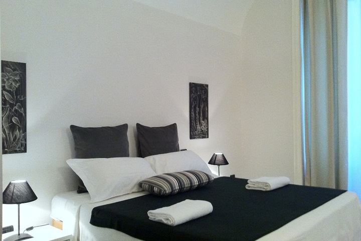 Room 11 of 30