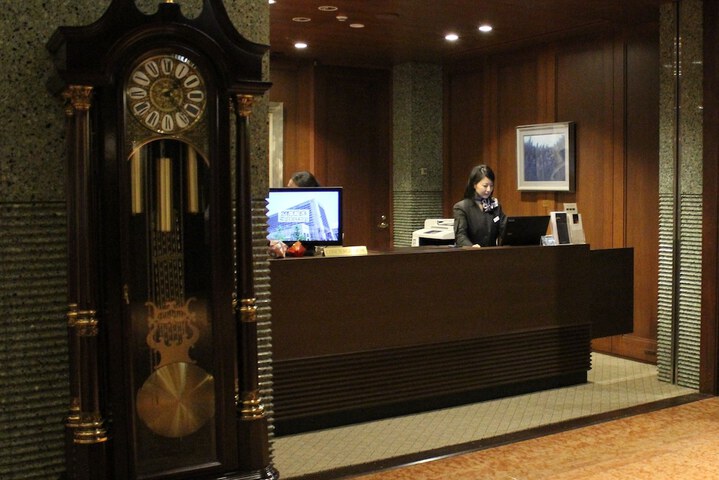 Concierge desk