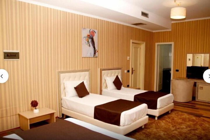 Room 17 of 62