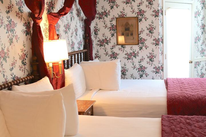Room 55 of 112
