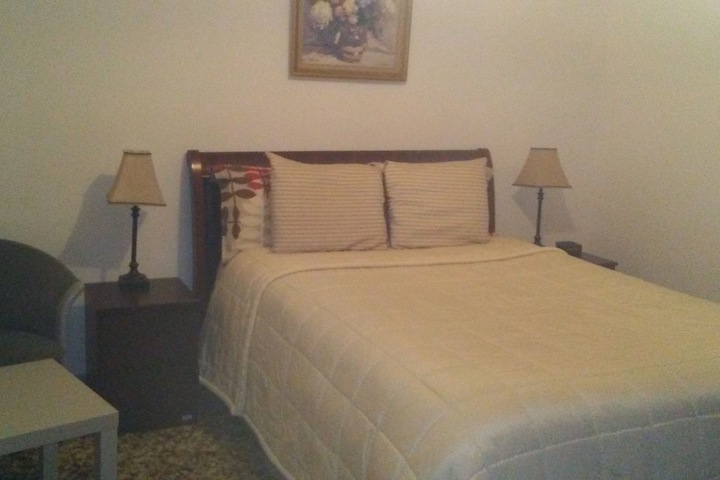 Room 9 of 46