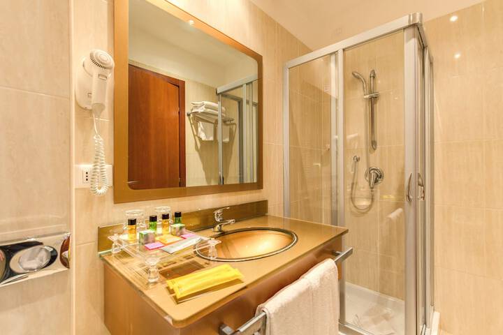 Clean Restrooms