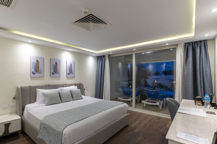 Room 30 of 79