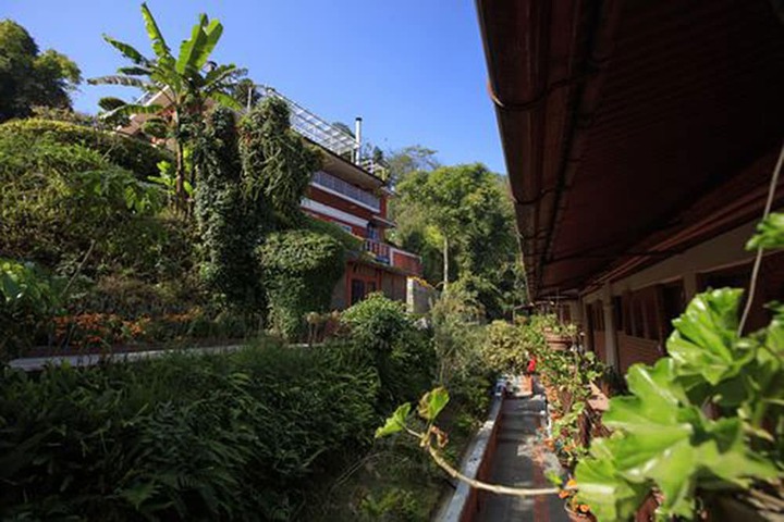 Hotel Exterior 20 of 27