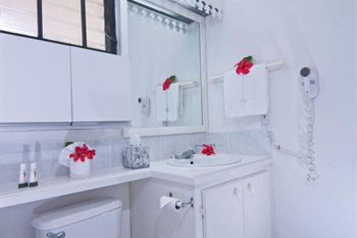 Room 4 of 36