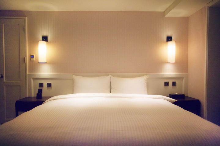 Room 11 of 41