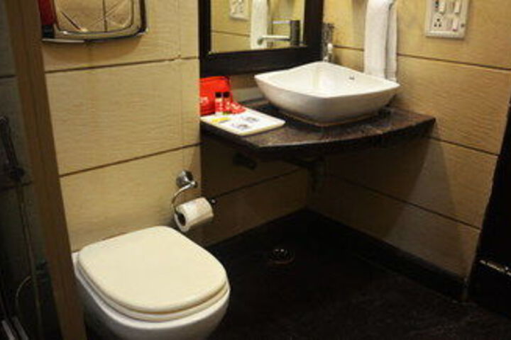Room 2 of 26